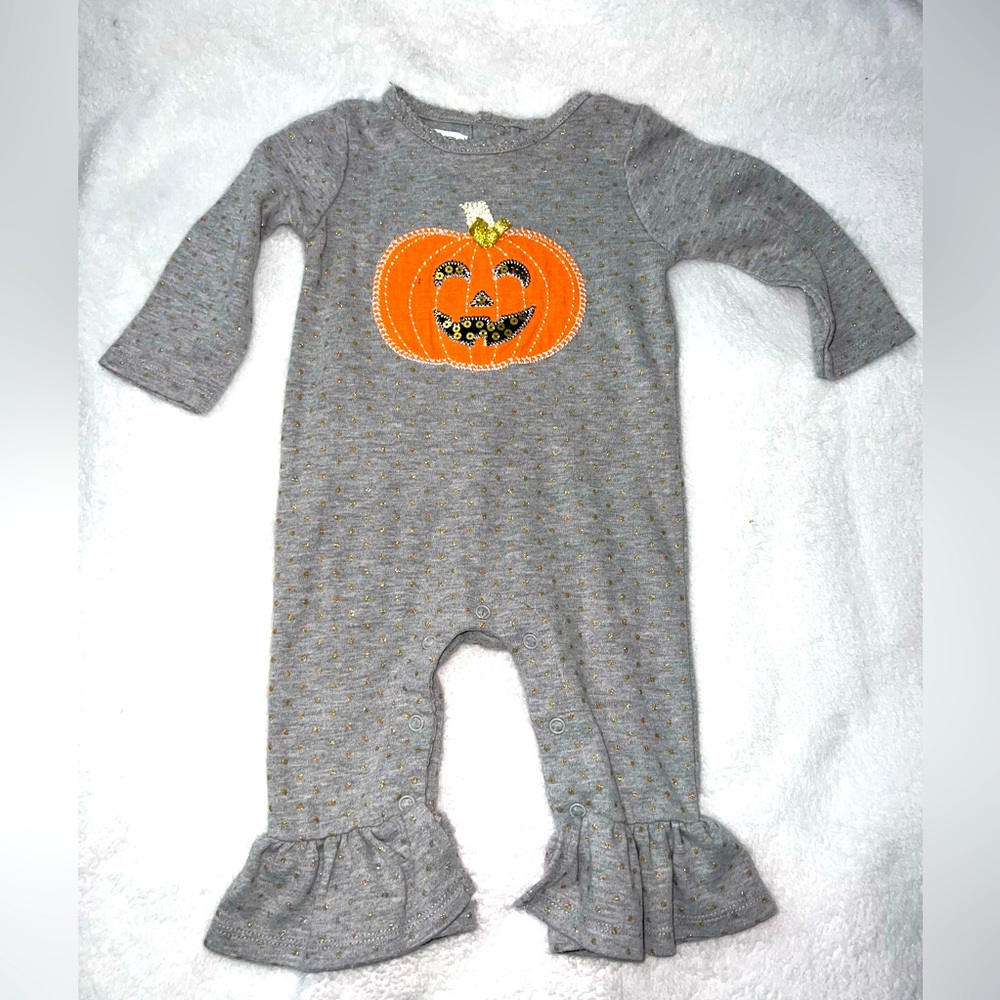 Mudpie long sleeve and ruffle legged pumpkin romper, size 3-6 months